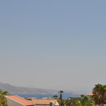 Perfect Southern Getaway With Balcony Ейлат Екстериор снимка