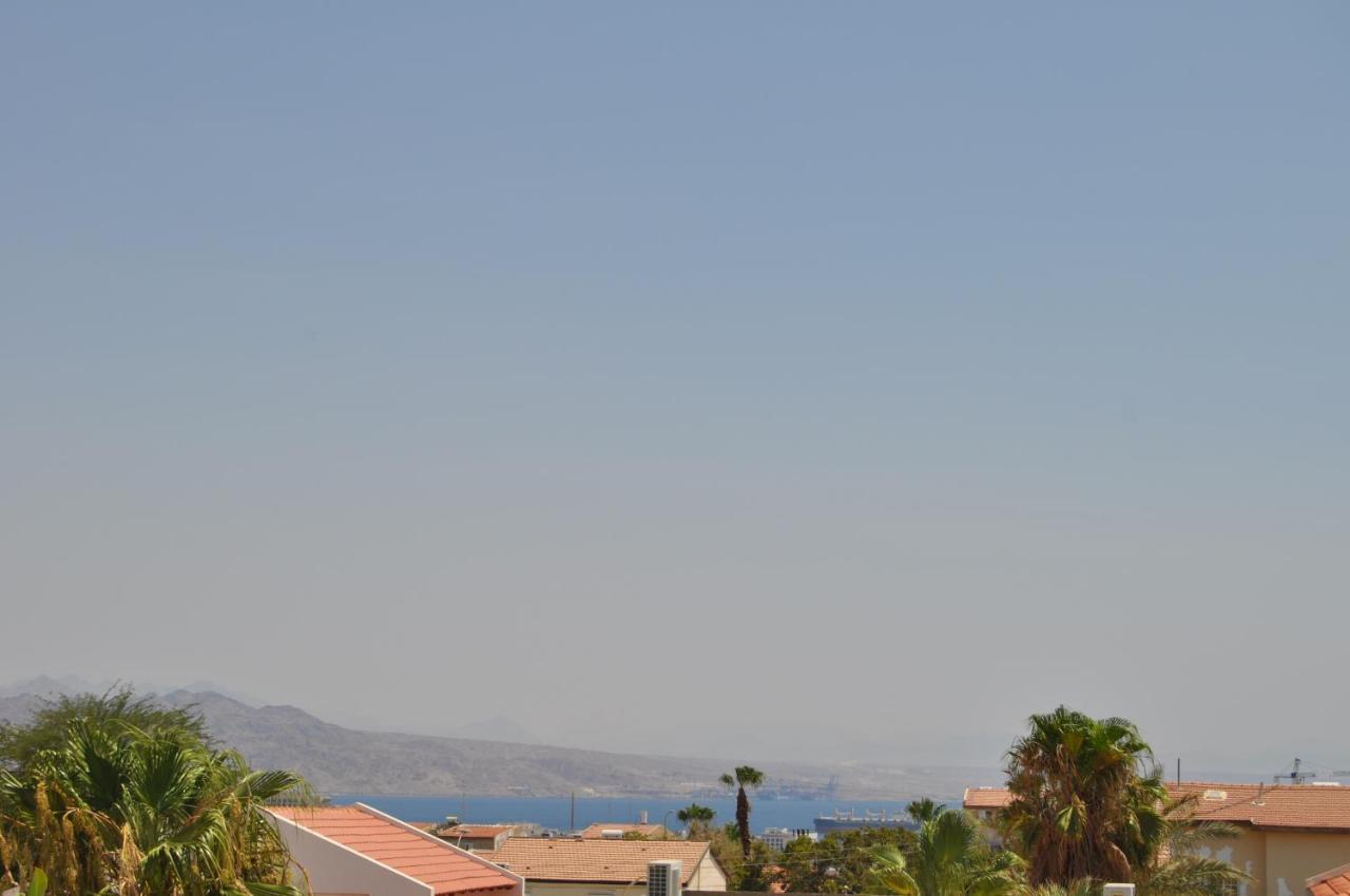 Perfect Southern Getaway With Balcony Ейлат Екстериор снимка